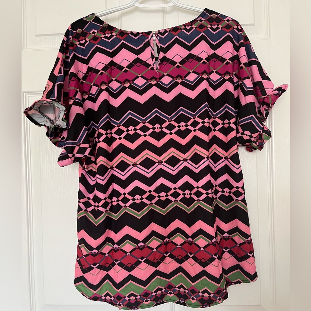 Multicolored Sheila Rose short sleeve top, never worn or washed
